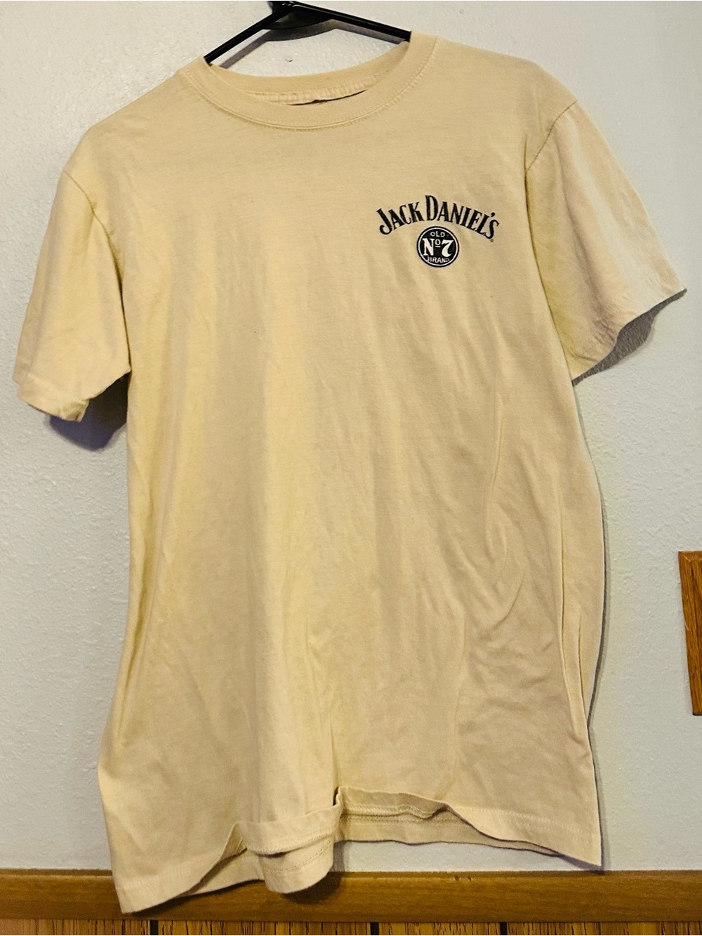 Jack Daniels Men's size MEDIUM Logo graphic T-Shirt
